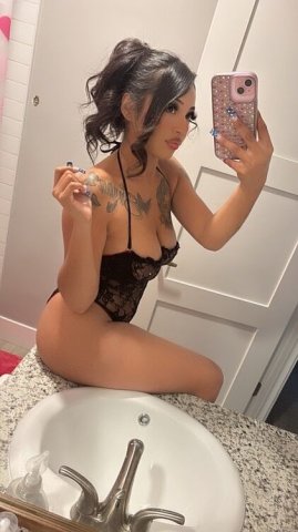 Sexy Latina Petite Female Escort — Incalls & Outcalls (No Bareback) - 1