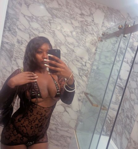 Charleston Female Escort — Qv Special, wet tight grip - 1
