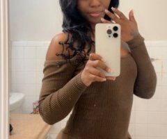 FUN GIRL - 26 | Classy Chocolate • Skinny & Petite Escort (Grand Rapids) - Image 5