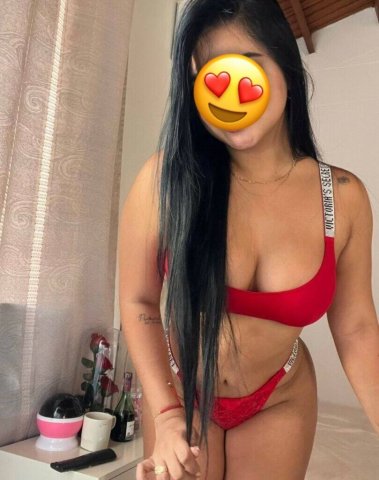 Abilene TX Female Escort — Flower arrangement-style companionship - 1