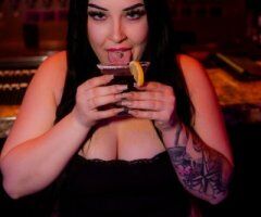 Chloe — Highly Reviewed Salem Female Escort - Image 3