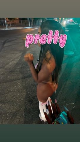 Petiete Bombshell — Medford Female Escort for private dances & massages - 1