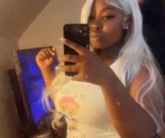 Detroit escorts - Detroit Female Escort — car dates & in-calls with 30-min special