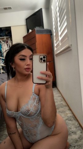 Discreet 2-Girl Incall & Outcall Female Escort in Stockton, CA - 1