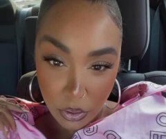 Everett escorts - Curvy Mixed Goddess — Half Hour Special, Outcalls & Fan Shows (Everett)