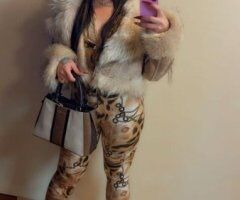 China Lola — In-Calls & Outcalls, Brunette Curvy Escort - Image 6