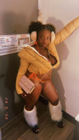 Concord CA Curvy Thick Female Escort — Special Fantasy - 1