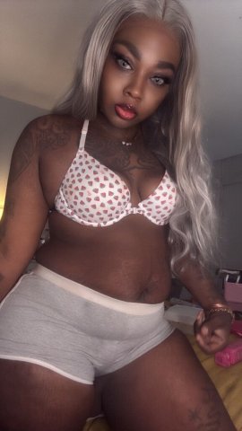 Merci (29) — Curvy Female Escort in Fayetteville, AR for freaky quick visits - 1