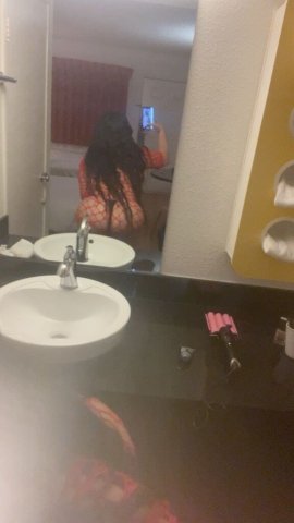 San Fernando Valley Female Escort — Upscale Latina Incall & Outcall Sessions - 1
