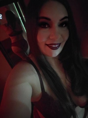 Kansas City MO Female Escort — In-call only - 1