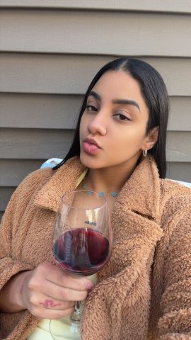 Sexy 25-Year-Old Female Escort in Denver, CO - 1