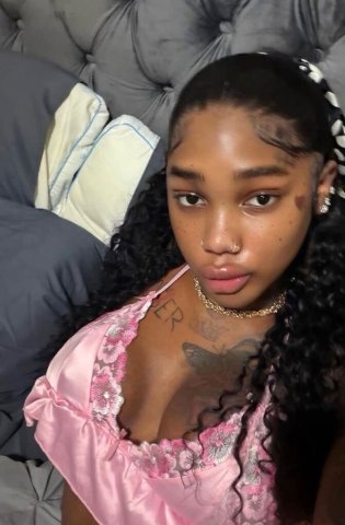 Dothan, AL Female Escort — Wet Pussy & Whole Lot Of Grip - 1