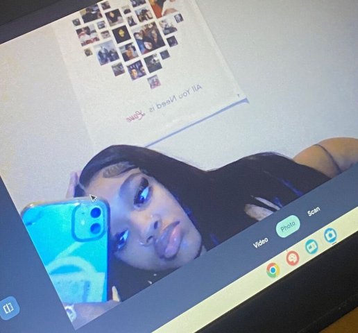 Tacoma Facetime Shows & Mouth Action—Cards & FaceTime - 1