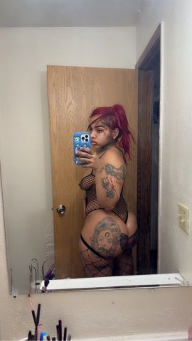 Milwaukee Female Escort — Facetime, Dinner Dates, Overnights & Massage Table - 1