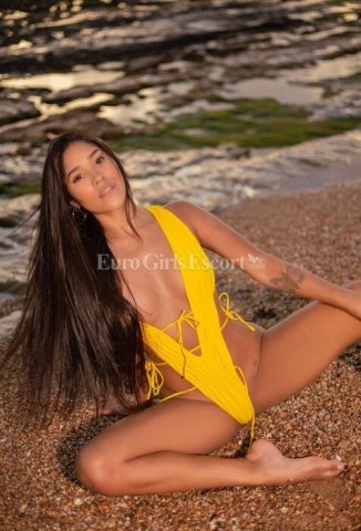 Karla (26) — Female companion in Florence (outcall/incall) - 1