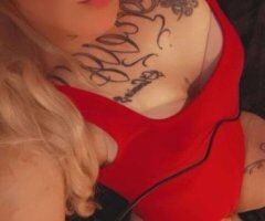 Salem, Oregon Female Escort — MILF, Cakes, Thick Thighs - Image 2