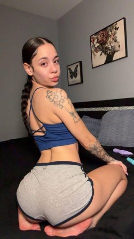 Brownsville, TX Young Female Escort — Incall/Outcall & Car Fun - 1