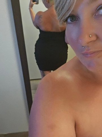 NWA Female Escort — Miss Suzie Homemaker (incalls available) - 1