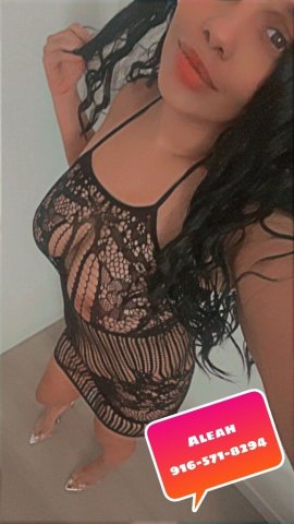 Aleah — Petite Female Escort in San Francisco (In-Call & Out-Calls) - 1