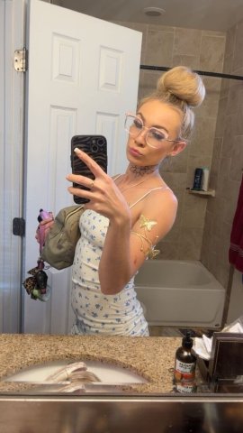 Chesapeake, VA Female Escort — Text for content and prices - 1
