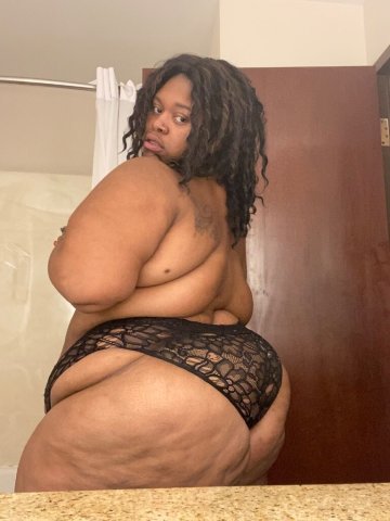 Detroit Female Escort Outcalls — qv/ss & Full Service Photos - 1
