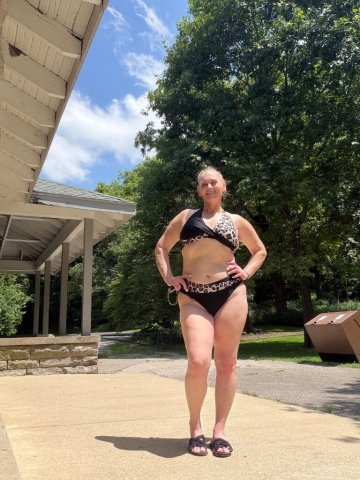 Humpday Coupon Special — Bloomington Female Escort Discounts - 1