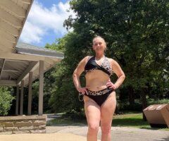 Bloomington escorts - Humpday Coupon Special — Bloomington Female Escort Discounts