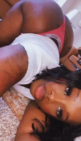 Jamie — Full Service Curvy 36D Escort (San Fernando Valley) - 1