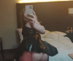Inland Empire escorts - Hosting for hung dick RN PLEASE COME THRU AND POUND THIS PUSSY GANGBANG