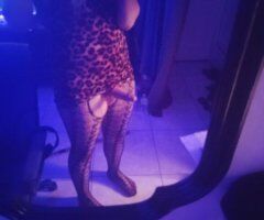 Hosting for hung dick RN PLEASE COME THRU AND POUND THIS PUSSY GANGBANG - Image 8