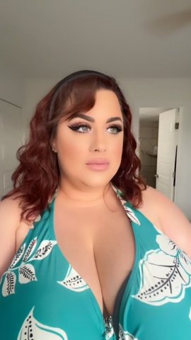 Ashley (SsBBW) — SSBBW Adult Performer in Hartford, CT (Xvidoes / Plumperpass / Jeffs Models) - 1