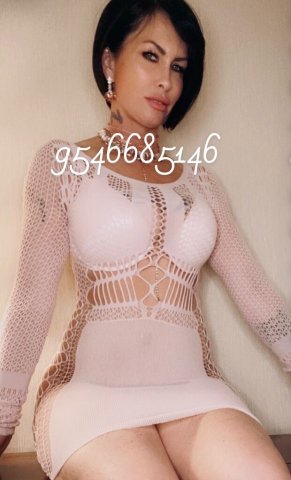 Zoey in the Greentree area (Pittsburgh) — mature provider, $300 incall - 1