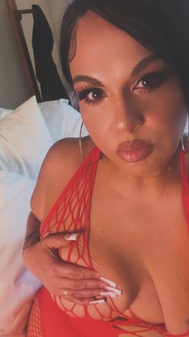 Deep Throat Outcall — Curvy Thick Step-Mom, Fetish Play (39) - 1