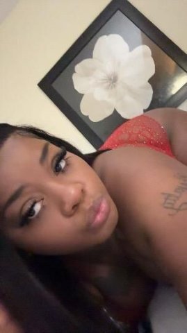 Monterey Female Escort — Private Sessions - 1
