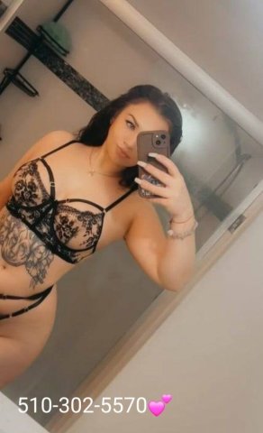 North Bay CA Female Escort — Kira Kyva (5'2" green-eyed) for Misstress Kira fetishes - 1