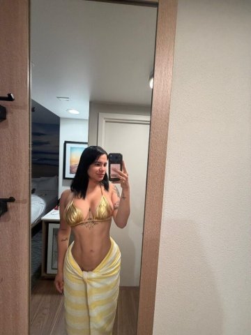 Chica colombiana de la foto — en San Marcos, Texas - 1