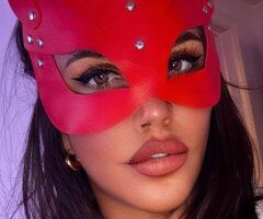 Miami escorts - Mistress Isabella (35) — Visiting Miami by Appointment