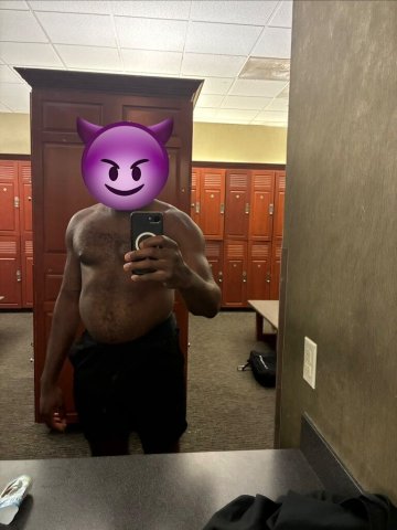 big thick african mandingo where the bag at - 1