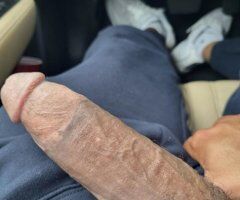 Fredericksburg escorts - HUNG