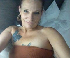 Pensacola escorts - Red Redhead Back — 60 QV, 100 HHR, Sunday Special 2 Chicks BBBJ