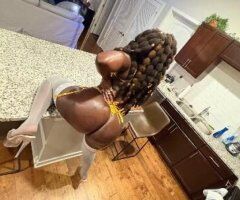Chattanooga escorts - Chattanooga Birthday Goddess Escort (Outcall) – Relaxing Hangout