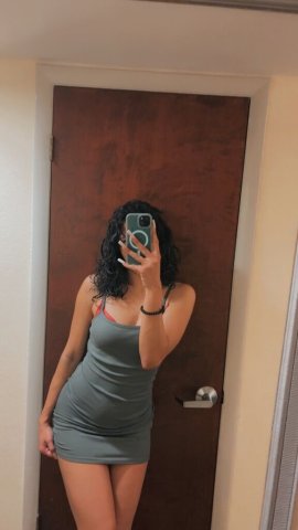 Lexxi — Slim-Thick Bombshell Escort - 1