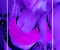 Ft Wayne IN Female Escort — thick white girl & phat ass cat vibe - Image 4