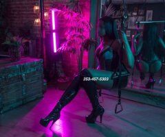 Lansing escorts - Mistress Tay Knox — Tall Nigerian Ebony FemDomme & nuru massage (Lansing)