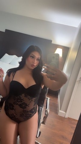 Fresno CA Female Escort — Outcalls and Incalls (Verification by FaceTime) - 1