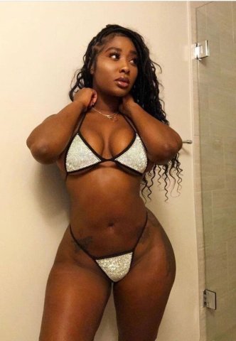 Big Booty Freak  Outcalls Only — Milwaukee Escort - 1