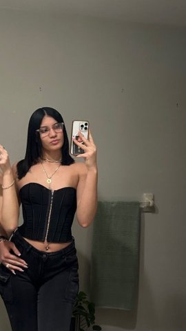 Petite Latina Escort in Buffalo, NY — Boyfriend Treatment & Extras - 1