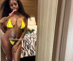 Greensboro escorts - Greensboro Female Escort — Outcalls only Uber me, discreet