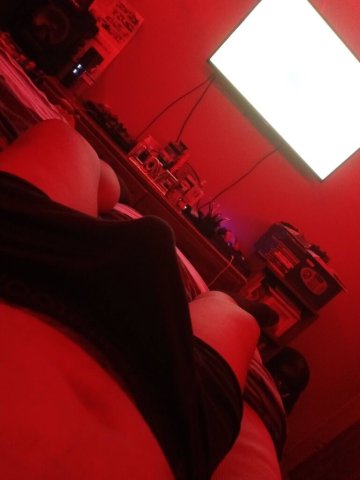 Anonymous satisfaction for all shapes sizes and age (18+) - 1