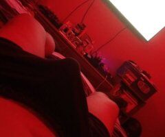 Queens escorts - Anonymous satisfaction for all shapes sizes and age (18+)